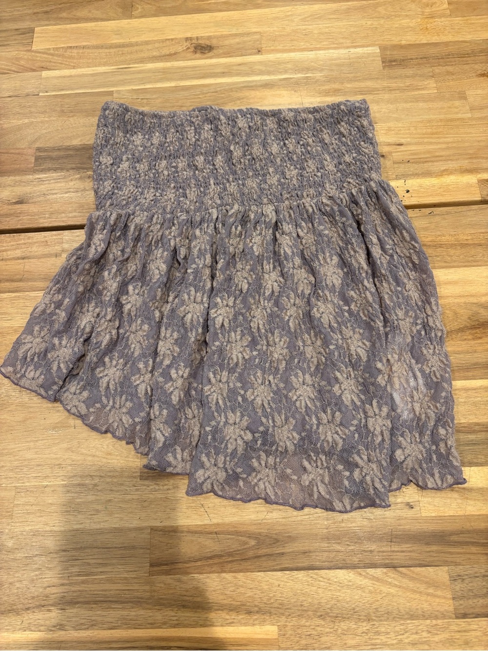 Free People Dusty Lavender Smocked Lace strapless top w asymmetrical hemline.